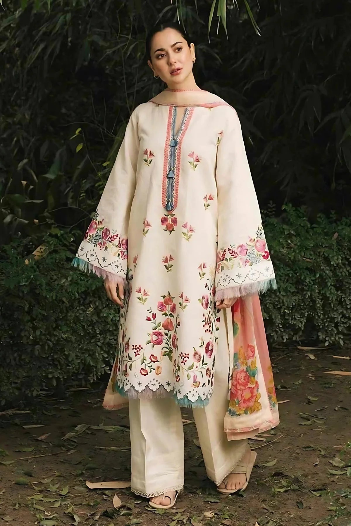 Lilly 3pc Lawn Embroidered 3pc